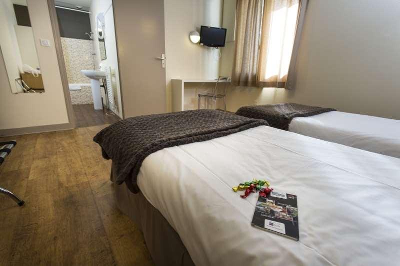 Brit Hotel Du Parc Niort Centre-Parking Gratuit Pokój zdjęcie