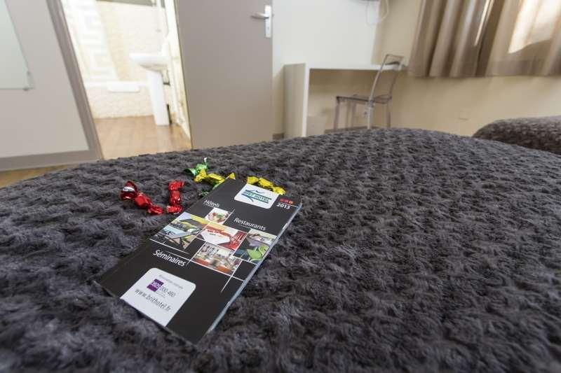 Brit Hotel Du Parc Niort Centre-Parking Gratuit Pokój zdjęcie