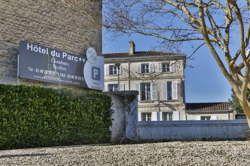 Brit Hotel Du Parc Niort Centre-Parking Gratuit Zewnętrze zdjęcie