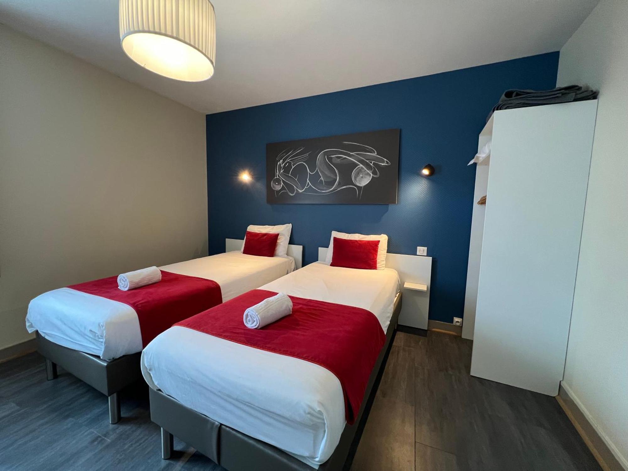 Brit Hotel Du Parc Niort Centre-Parking Gratuit Zewnętrze zdjęcie