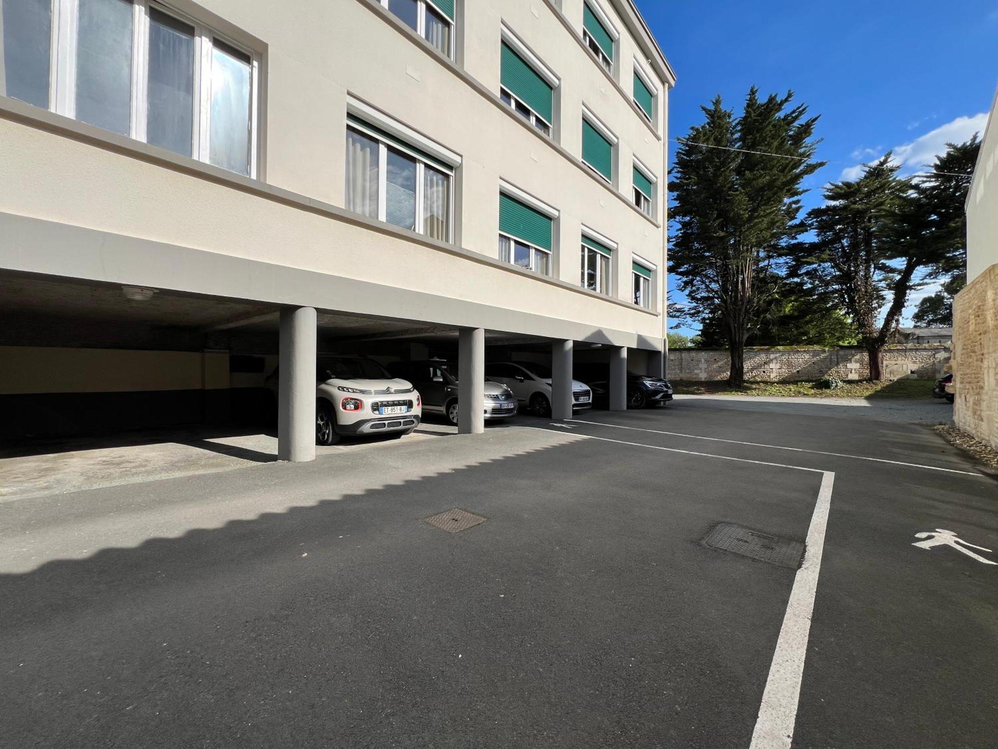 Brit Hotel Du Parc Niort Centre-Parking Gratuit Zewnętrze zdjęcie
