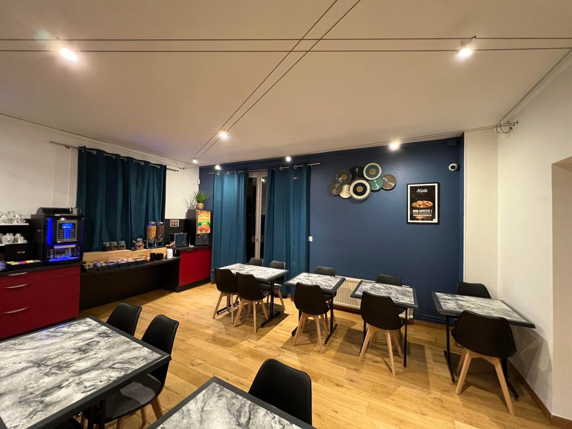 Brit Hotel Du Parc Niort Centre-Parking Gratuit Zewnętrze zdjęcie