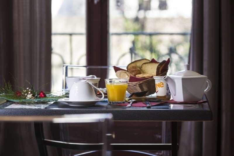 Brit Hotel Du Parc Niort Centre-Parking Gratuit Restauracja zdjęcie