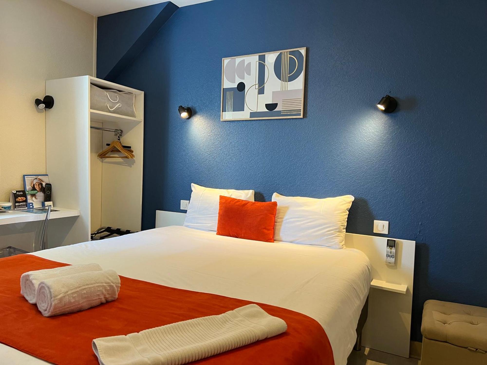 Brit Hotel Du Parc Niort Centre-Parking Gratuit Zewnętrze zdjęcie