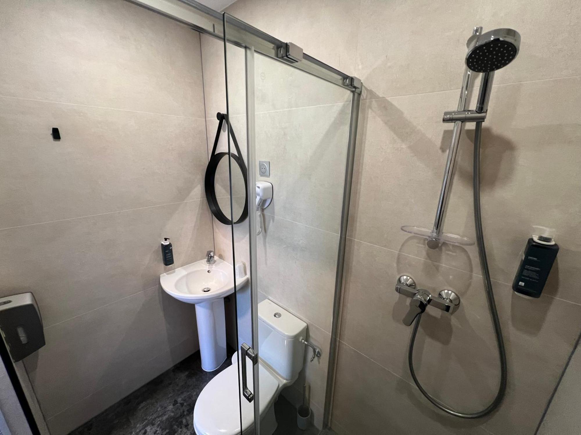 Brit Hotel Du Parc Niort Centre-Parking Gratuit Zewnętrze zdjęcie