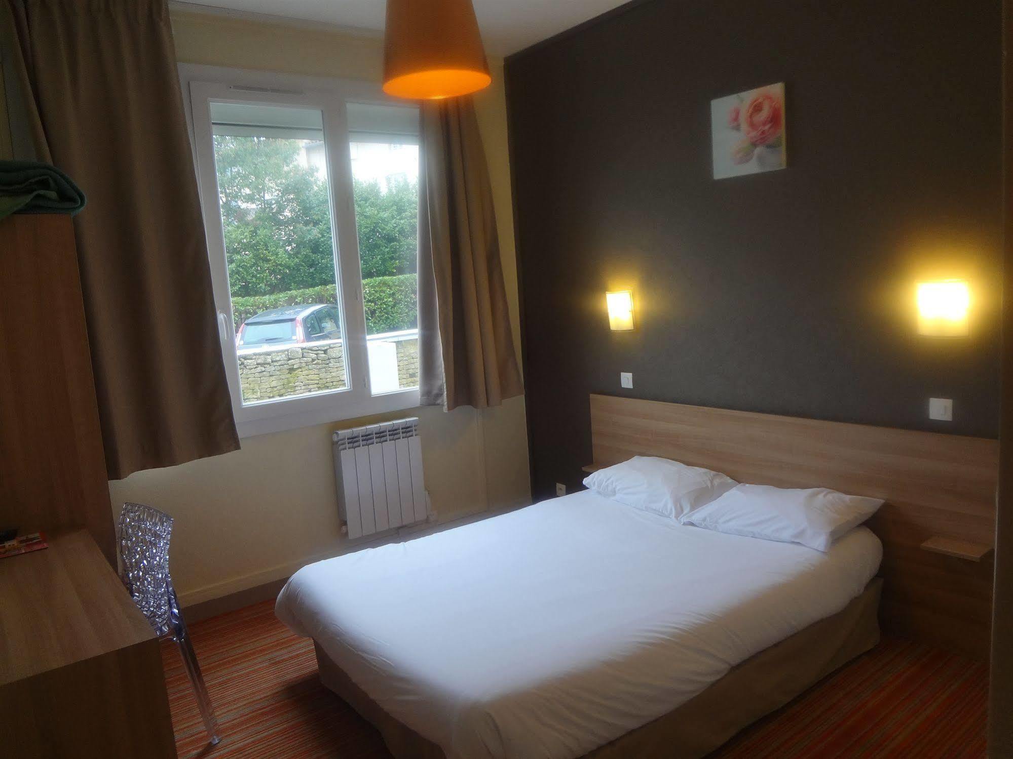 Brit Hotel Du Parc Niort Centre-Parking Gratuit Zewnętrze zdjęcie